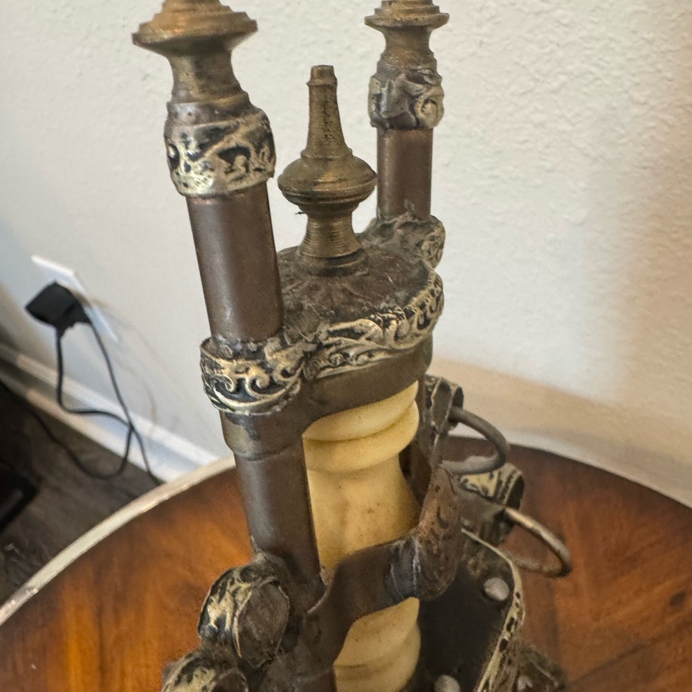 Antique Moroccan Tribal Gun Powder Flask / Case Hand Hammered With Bone Neck - Picture 10 of 16